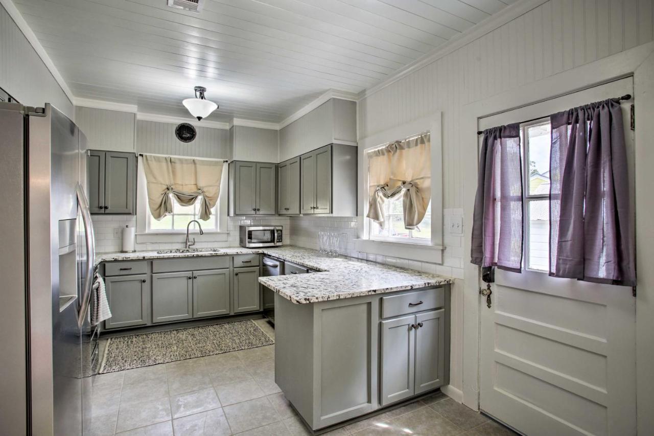 Charming With Mississippi River Views! Hébergement de vacances