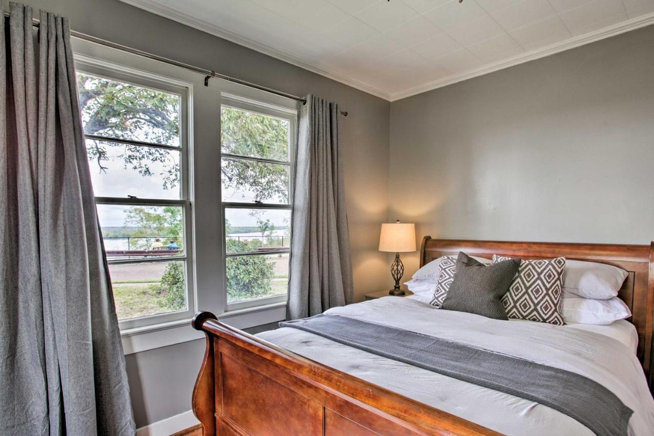 Charming With Mississippi River Views! Hébergement de vacances